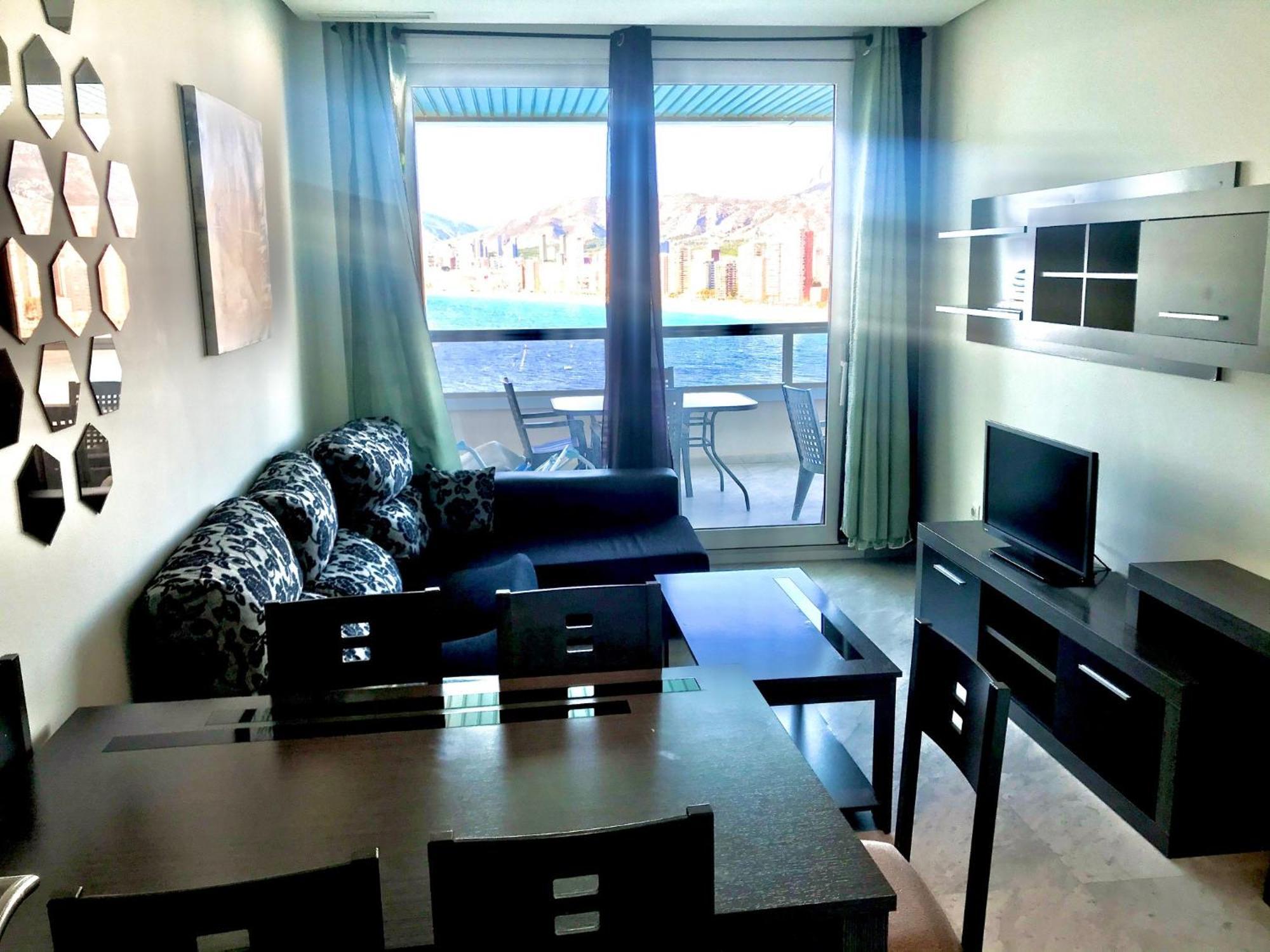 Gemelos 28 Blueline Benidorm Værelse billede